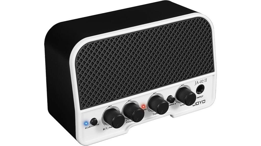 compact 5w guitar amplifier