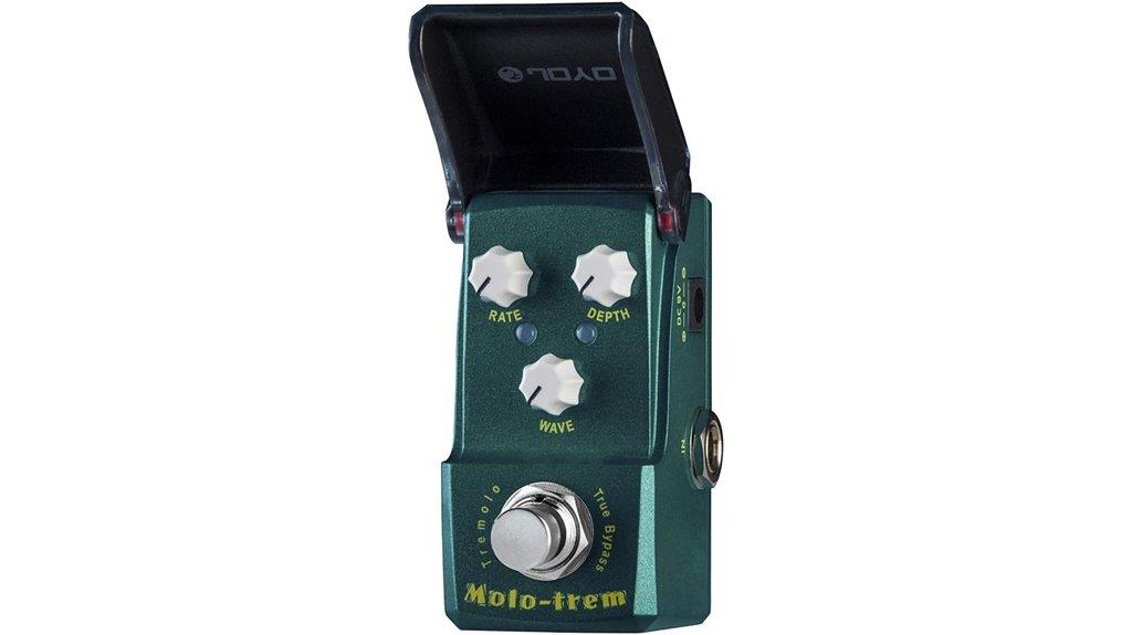 compact guitar tremolo effect