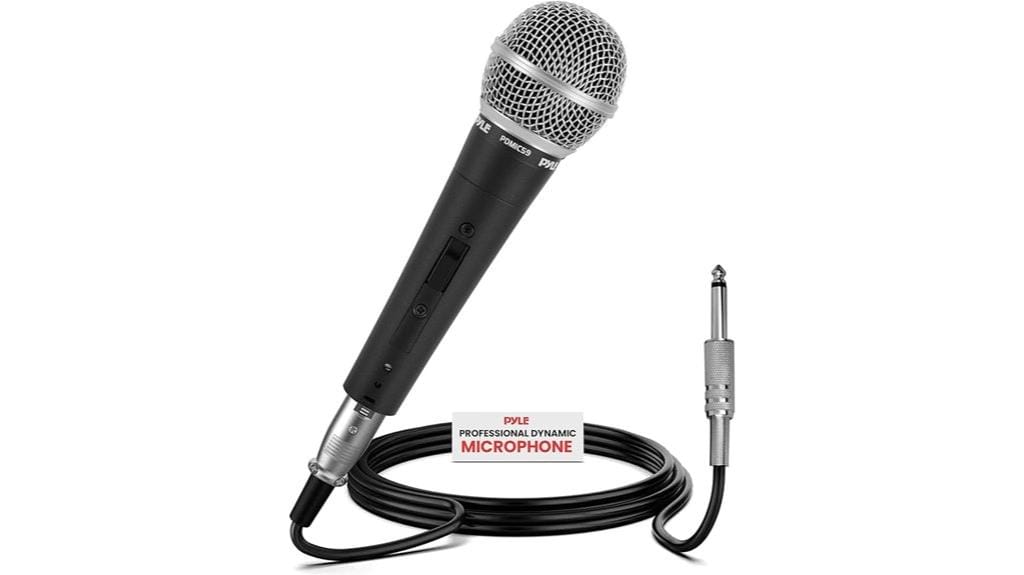 dynamic microphone with cable